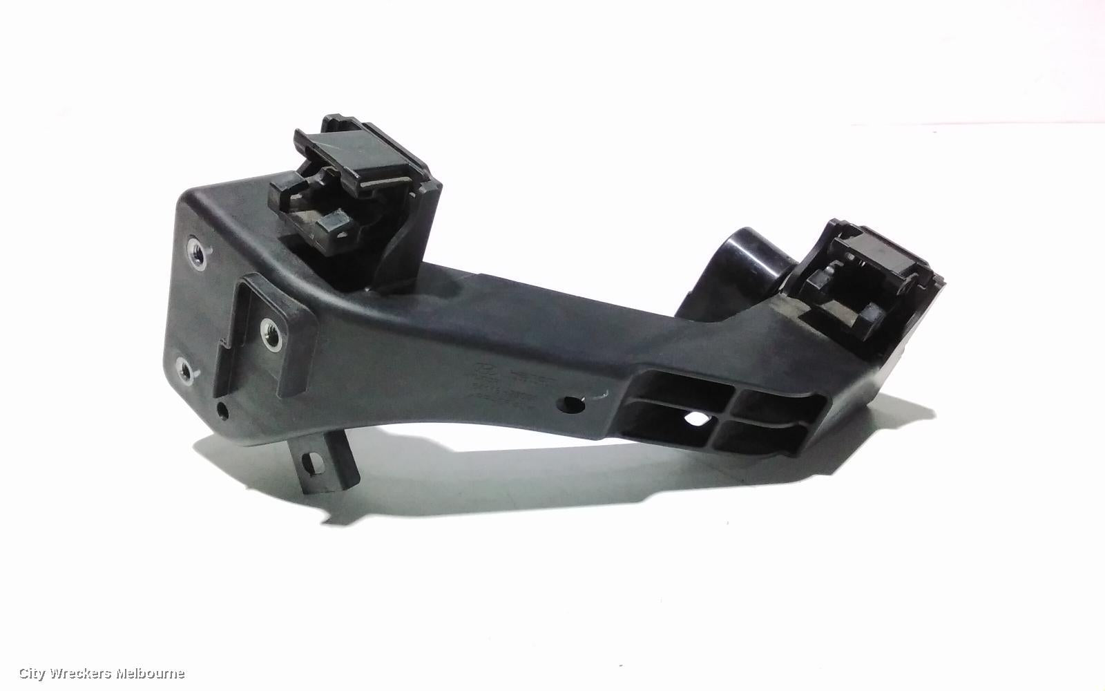 HYUNDAI VELOSTER, JS, 09/2019 - 07/2021, HEADLIGHT BRAKET LEFT FRONT : 93332 - Image 1