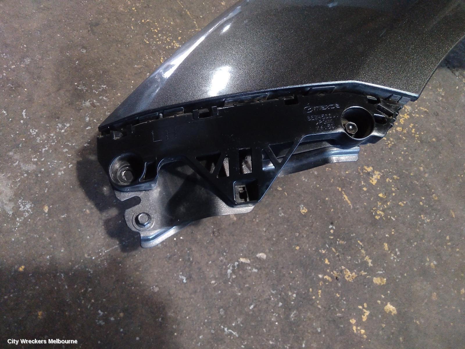 MAZDA 3 LEFT GUARD, BL, W/ REPEATER, NON SKIRT TYPE, NEO/MAXX, 04/2009 - 10/2013 - Image 3
