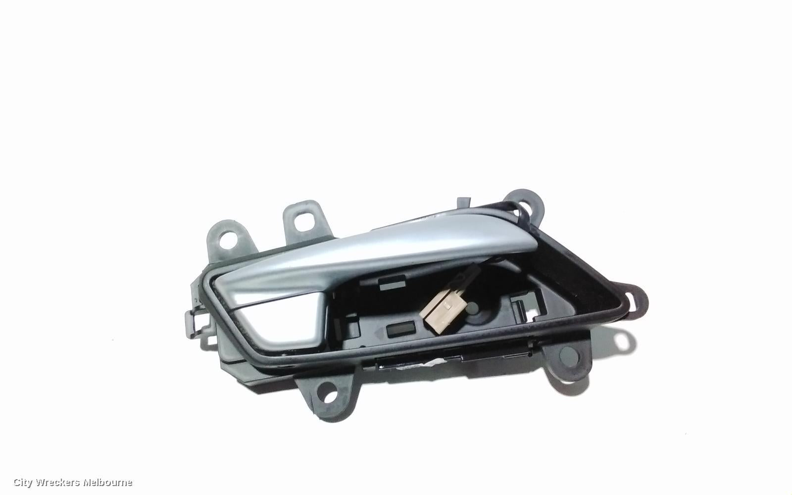 HYUNDAI GENESIS DOOR HANDLE, INNER, RH REAR, DH, 11/2014 - 01/2018 - Image 1