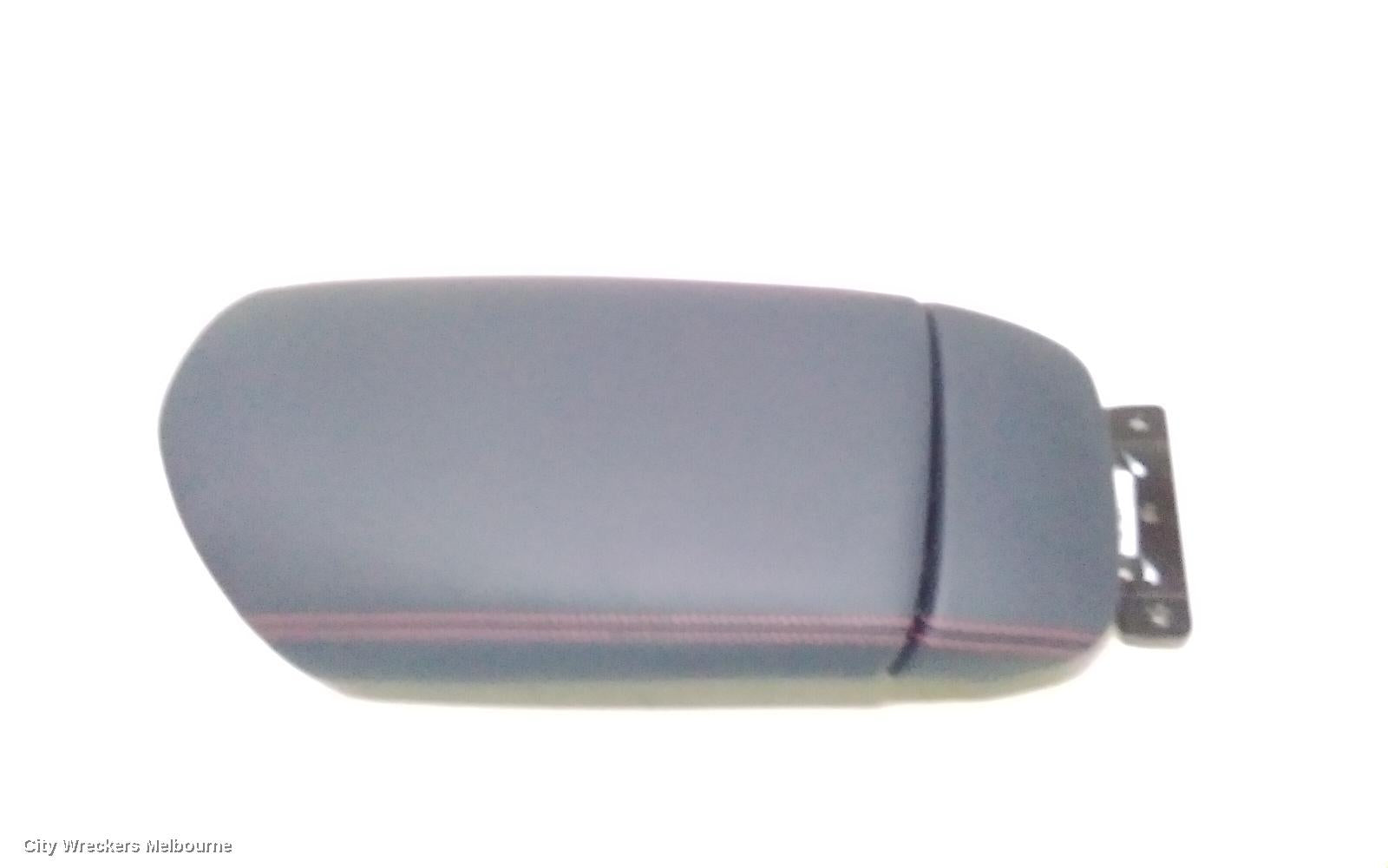 GENESIS GV70 CONSOLE, JK, 03/2021 ONWARDS - Image 2