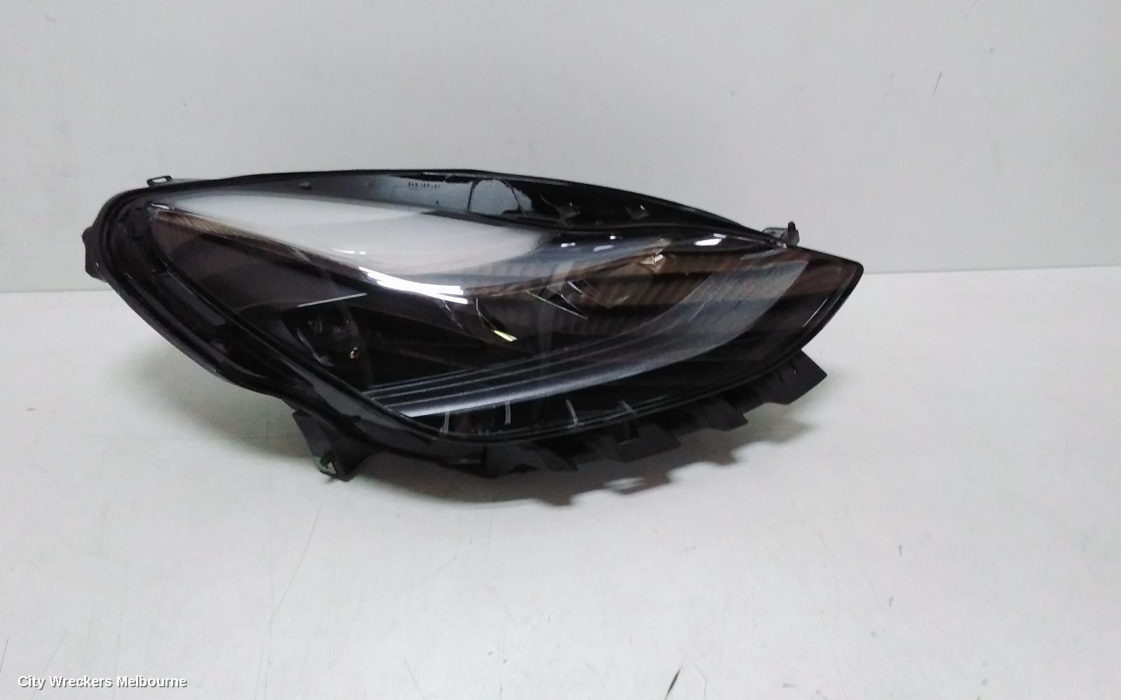 TESLA MODEL Y RIGHT HEADLAMP, 1ST GEN, LED TYPE, 03/2022 ONWARDS - Image 3