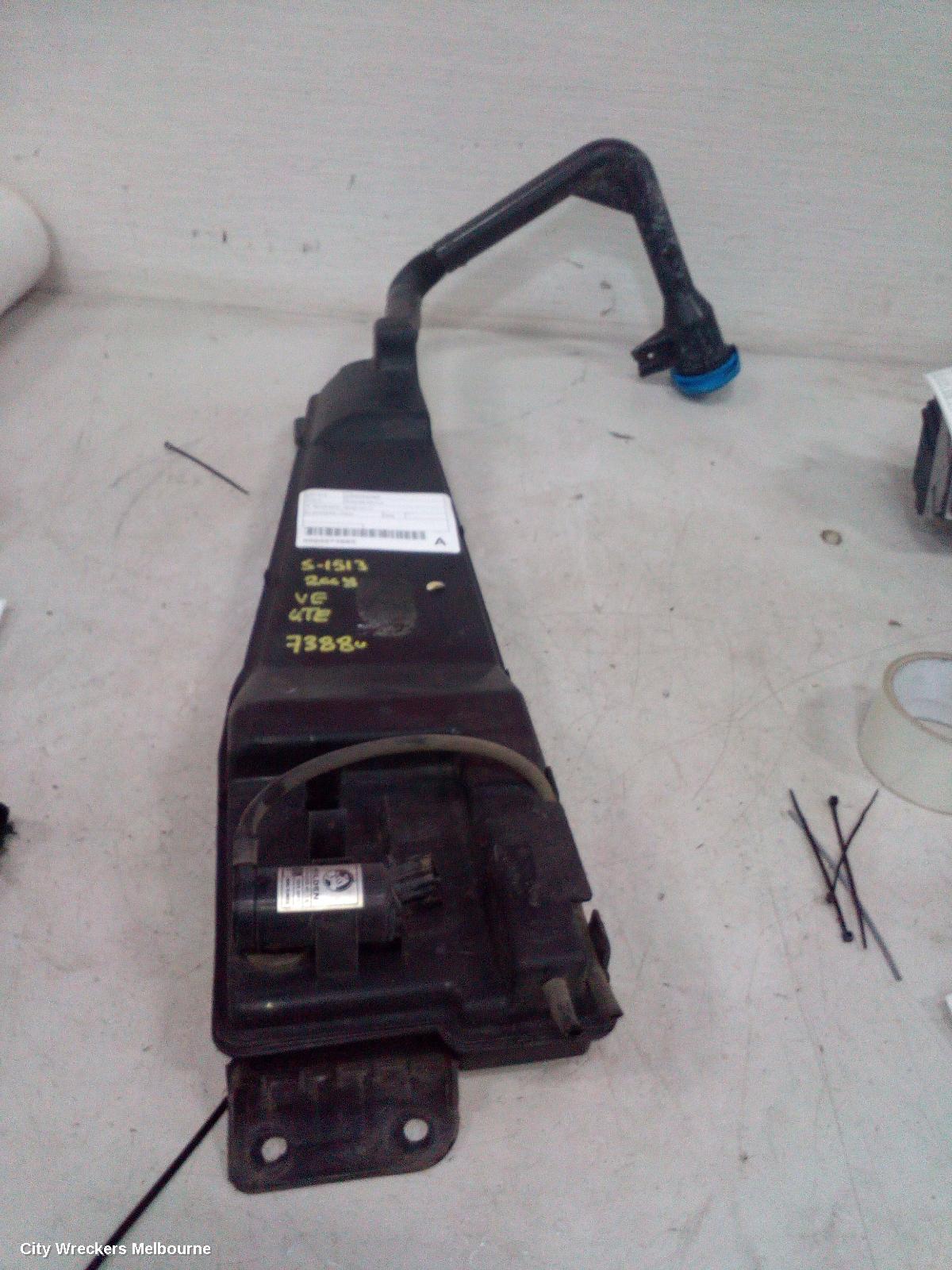 HOLDEN COMMODORE WASHER BOTTLE, VE, SEDAN/UTE , 08/2006 - 04/2013 - Image 2