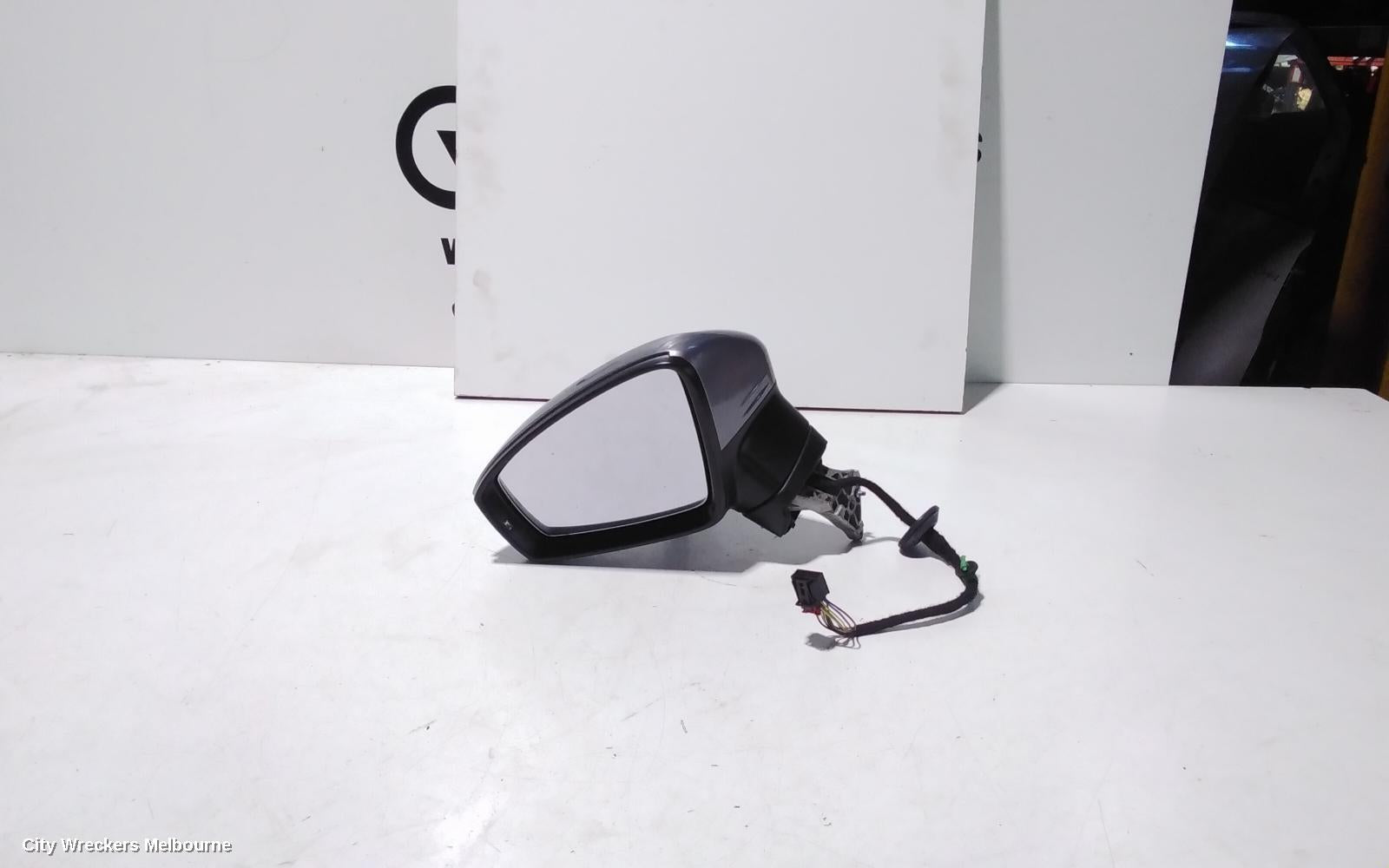 VOLKSWAGEN TIGUAN LEFT DOOR MIRROR, 5NA, POWER FOLD, W/ MEMORY, W/ SIDE ASSIST & NON CAMERA TYPE (6XQ/KA2/7Y4), 06/2016 - 02/2021 - Image 3