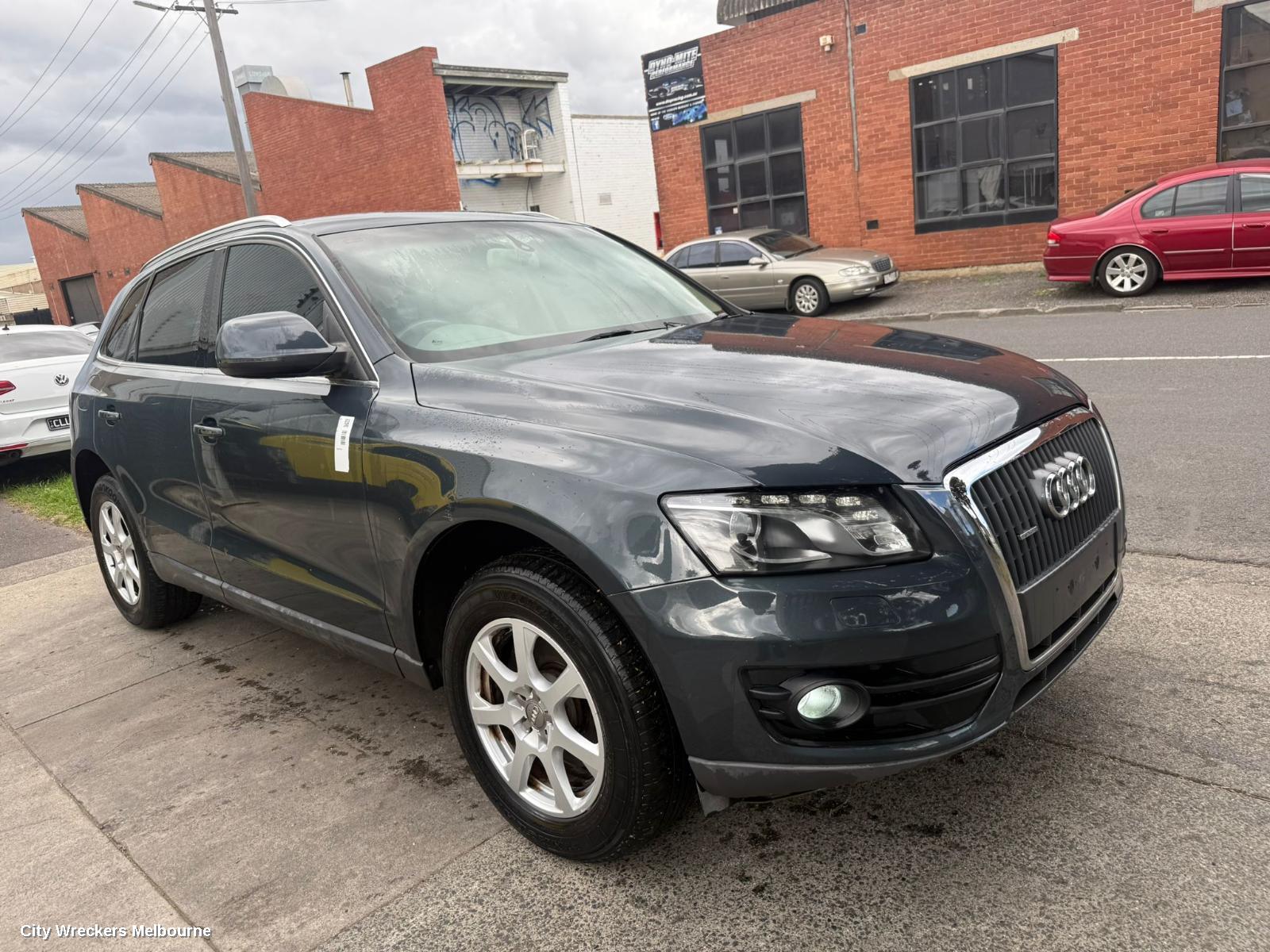 AUDI Q5 BONNET, 8R, 12/2008 - 08/2013 - Image 1