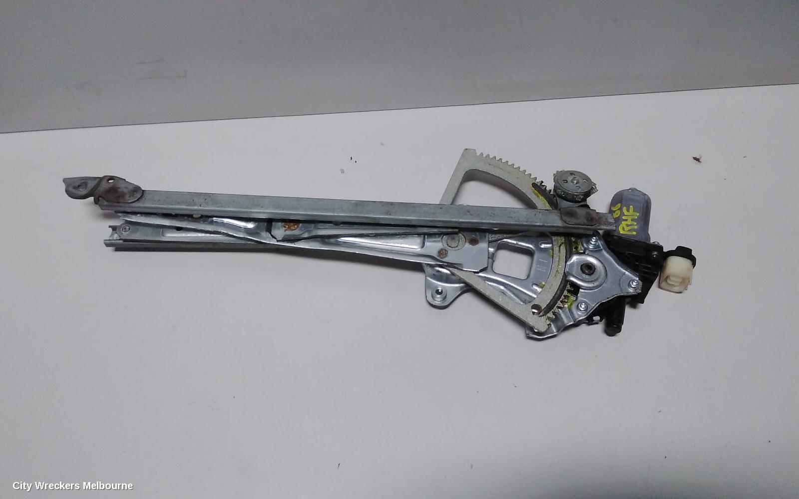 TOYOTA 86 RIGHT FRONT WINDOW REG/MOTOR, ZN6, 04/2012 - 03/2021 - Image 2
