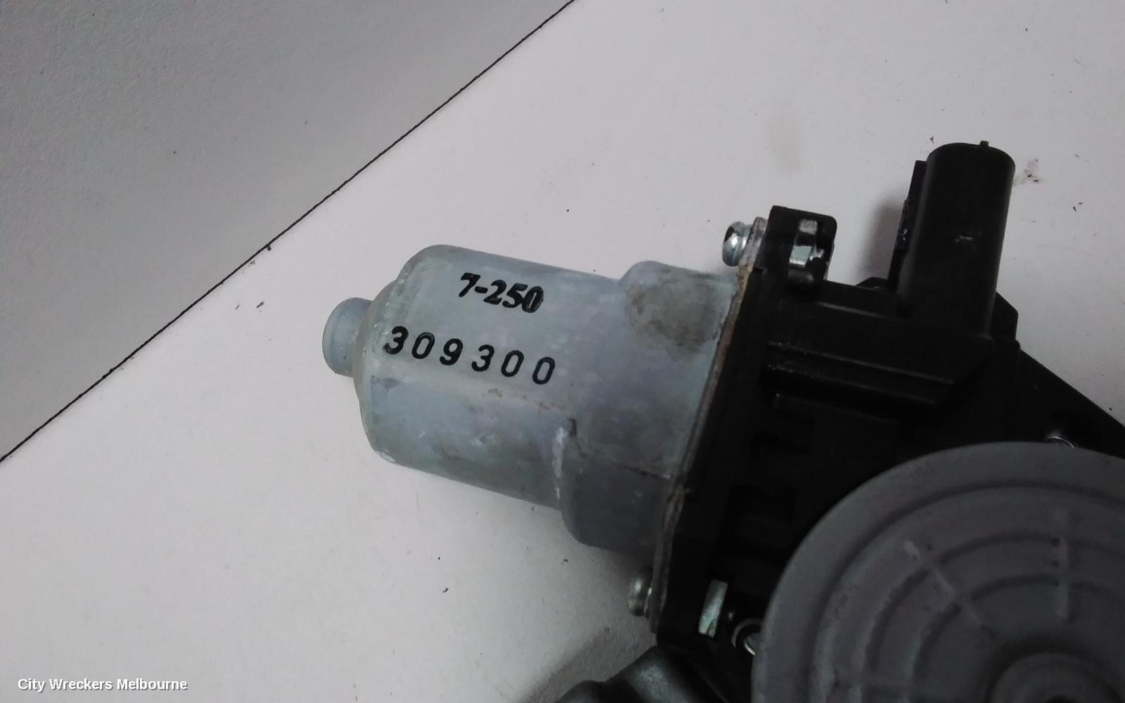 HONDA CRV LEFT FRONT WINDOW REG/MOTOR, RM, 11/2012 - 04/2017 - Image 2