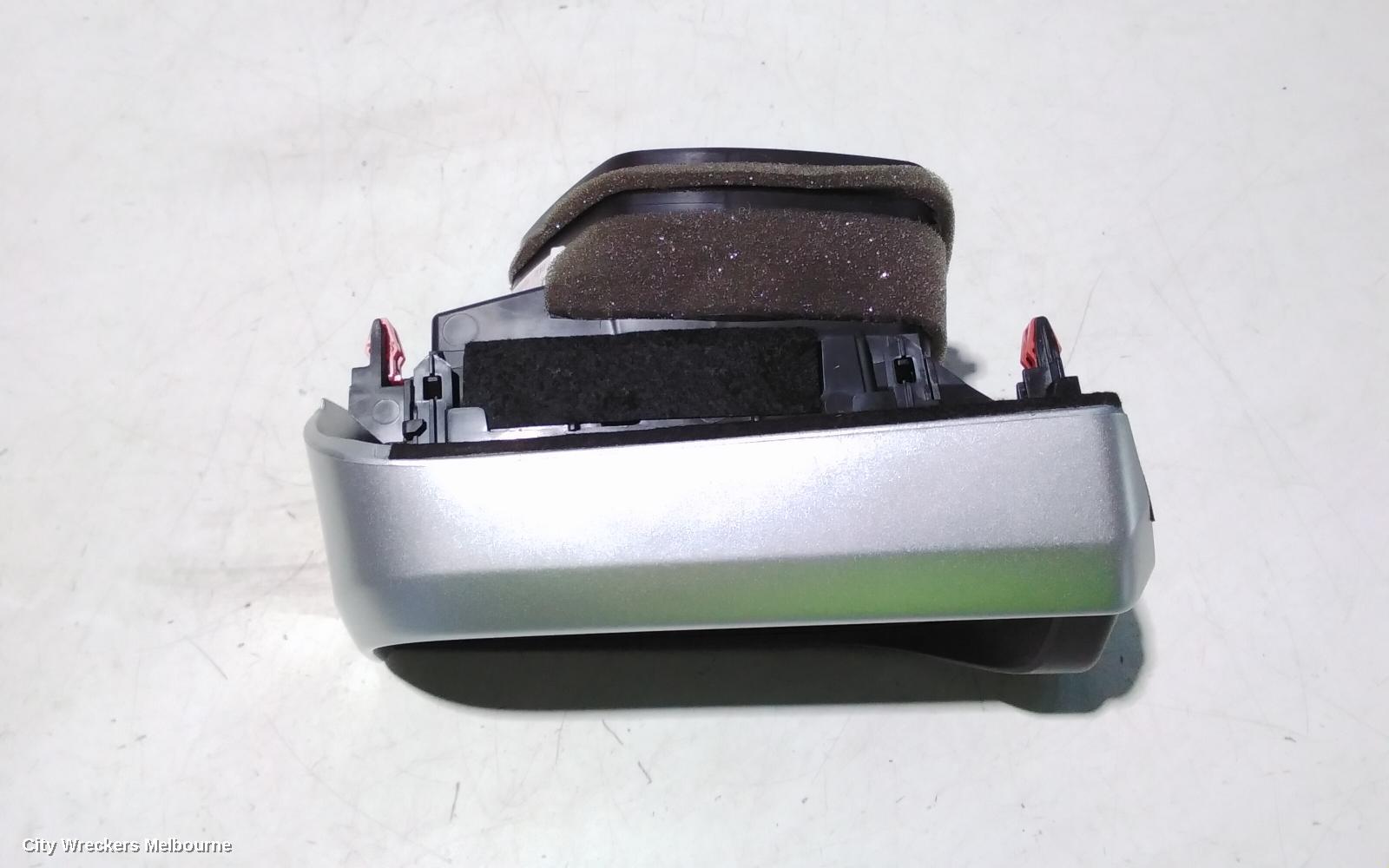 TOYOTA KLUGER, XU70 SERIES, 03/2021 ONWARDS, RH AIRVENT: 105556 - Image 3