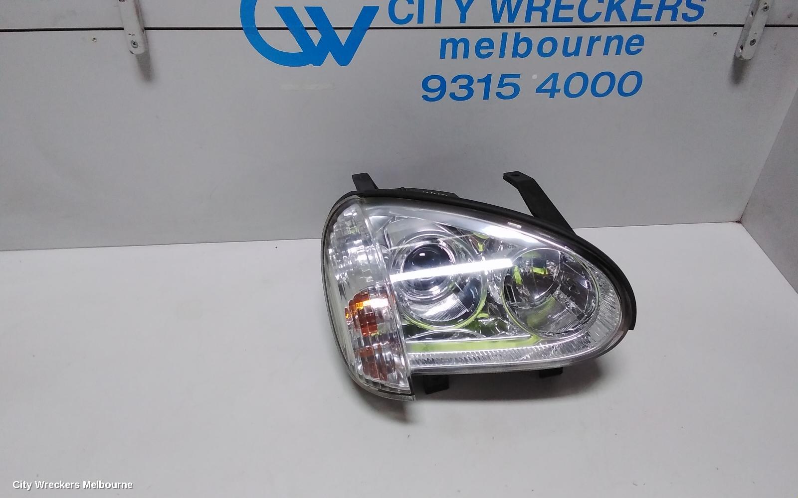 GREAT WALL V200/V240 RIGHT HEADLAMP, K2, 07/2009 - 03/2011 - Image 1