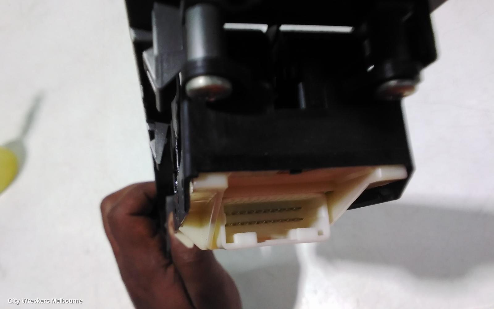 TOYOTA ESTIMA PWR DR WIND SWITCH, RH FRONT (MASTER SWITCH), XR50, 05-19 (IMPORT) - Image 3