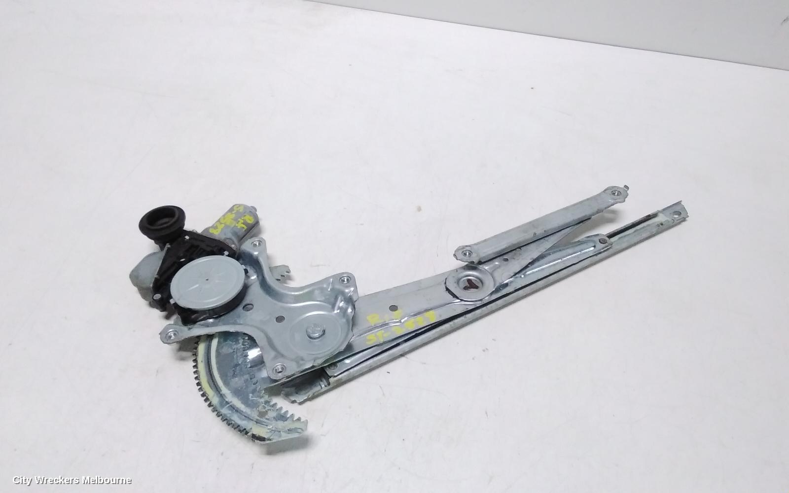 TOYOTA KLUGER RIGHT FRONT WINDOW REG/MOTOR, XU50 SERIES, 12/2013 - 02/2021 - Image 2