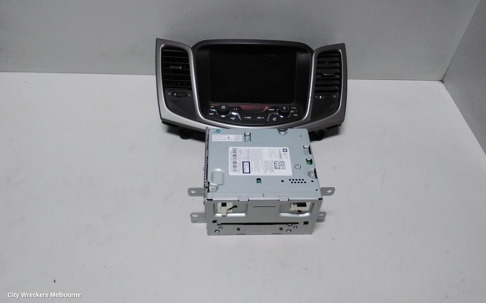 HOLDEN COMMODORE RADIO/CD/DVD/SAT/TV, DISPLAY SCREEN, 8IN SAT NAV TYPE, VF, 05/2013 - 12/2017 - Image 1