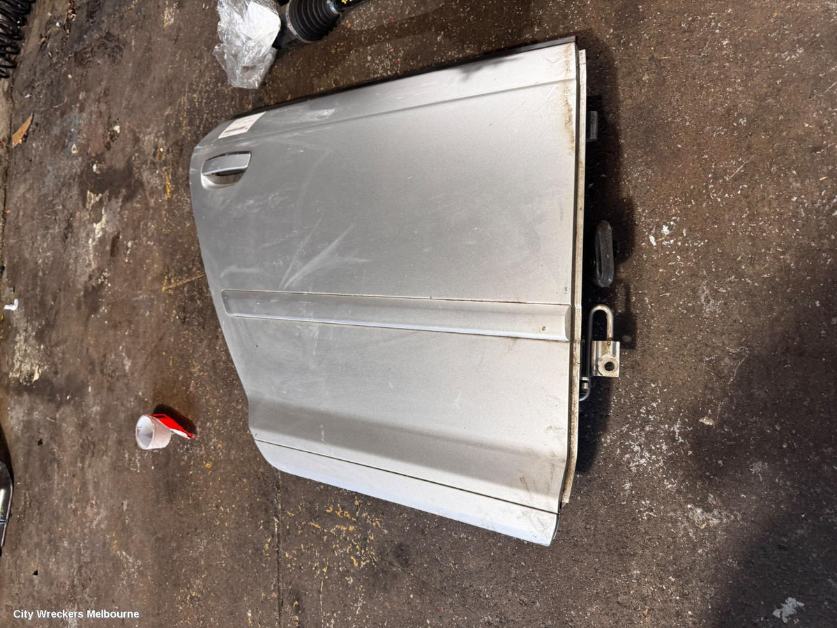 AUDI A3 RIGHT REAR DOOR, 8P, 5DR TYPE, 03/2004 - 04/2013 - Image 2