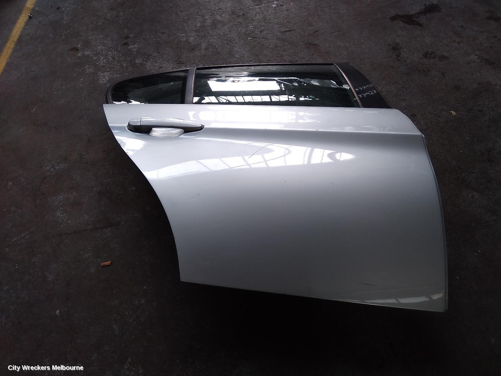 BMW 3 SERIES RIGHT REAR DOOR, E90, SEDAN, 03/2005 - 01/2012 - Image 2