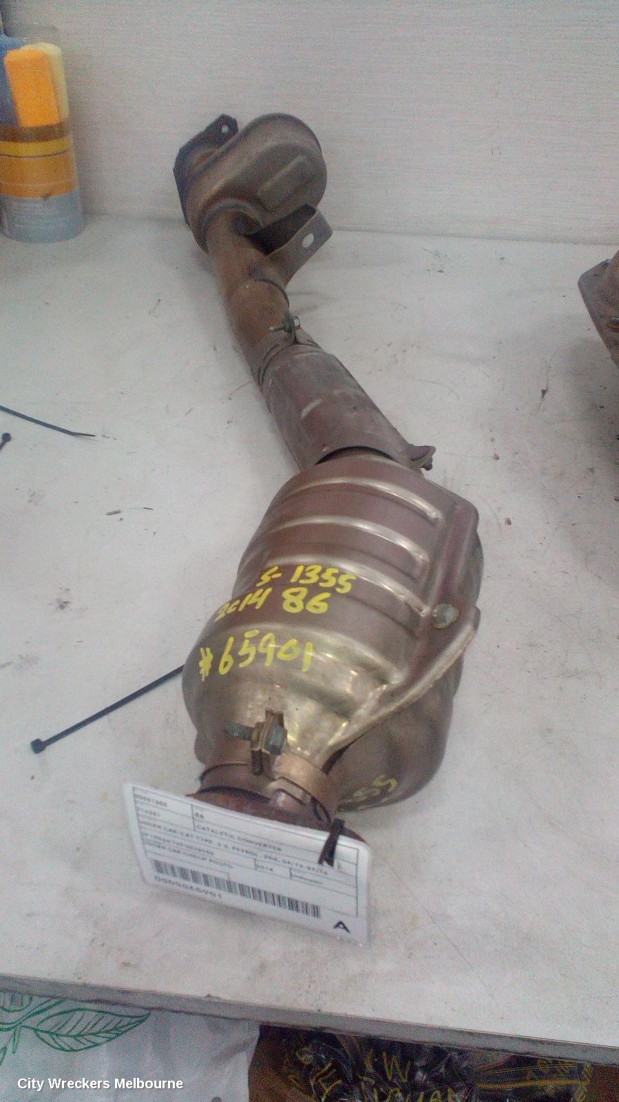 TOYOTA 86 CATALYTIC CONVERTER, UNDER CAR-CAT TYPE, 2.0, PETROL, ZN6, 04/2012 - 09/2016 - Image 1