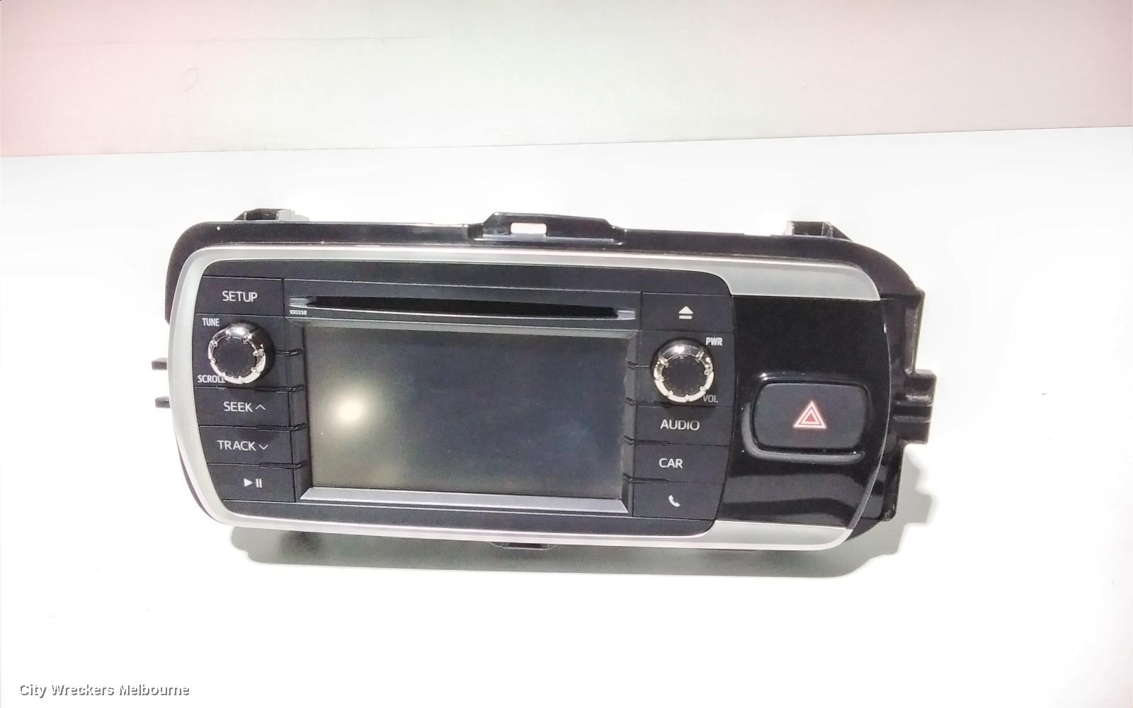 TOYOTA YARIS RADIO/CD/DVD/SAT/TV, SINGLE DISC CD PLAYER (P/N ON FACE 100338), NCP13#, 08/2011 - 12/2019 - Image 2