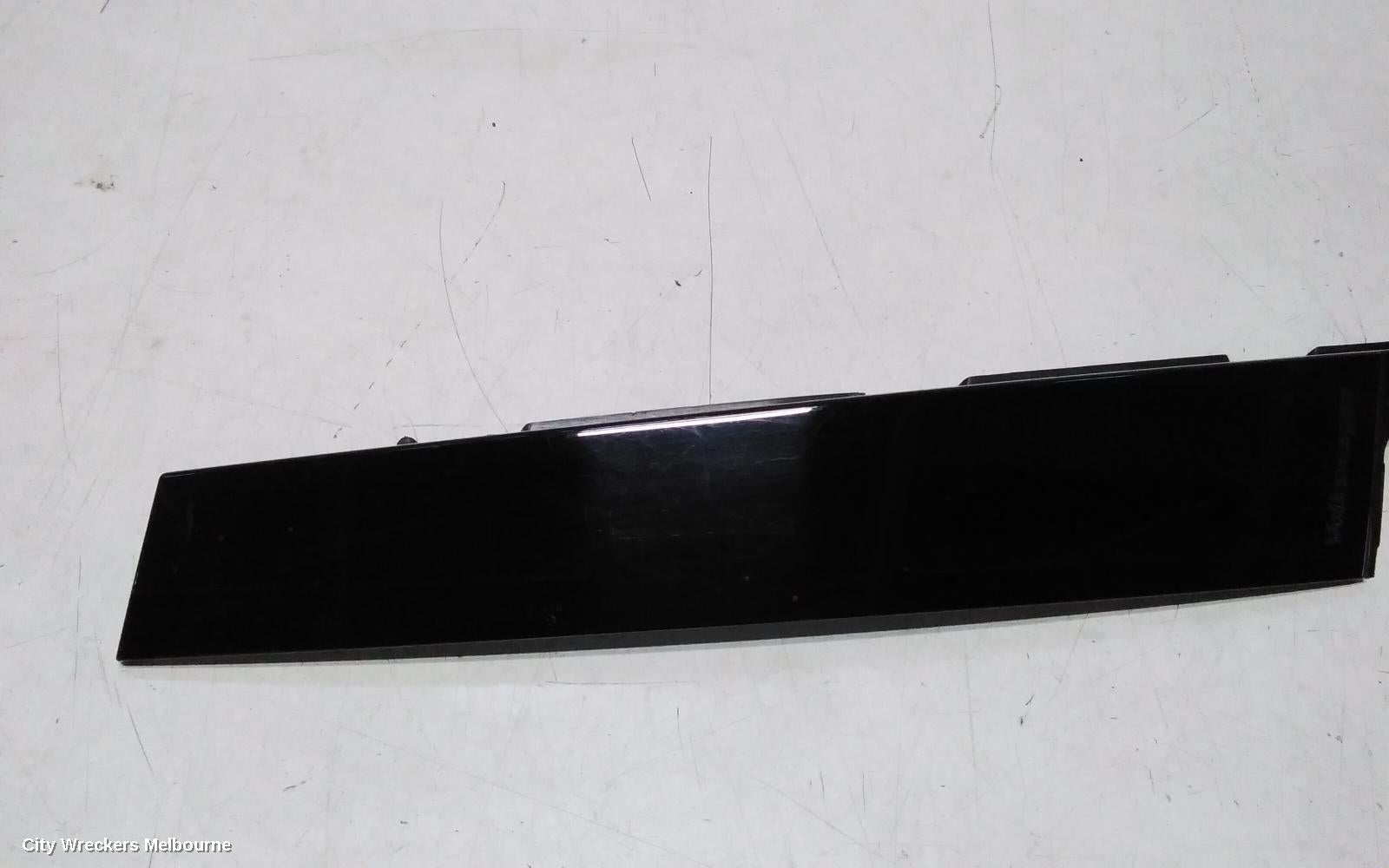 VOLKSWAGEN GOLF, GEN 8, 09/2020 ONWARDS, 5H4837902B DOOR TRIM OUTSIDE PANEL RIGHT FRONT: 145134 - Image 3