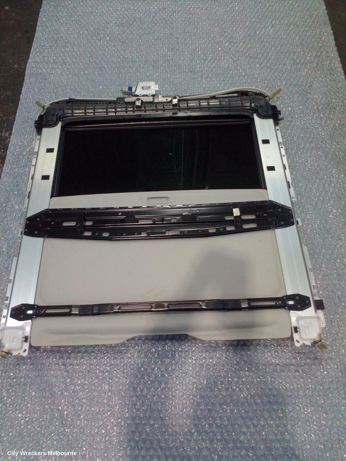 LEXUS RX SERIES ROOF GLASS/SUNROOF/T, SUNROOF, AL10, 12/2008 - 08/2015 - Image 2