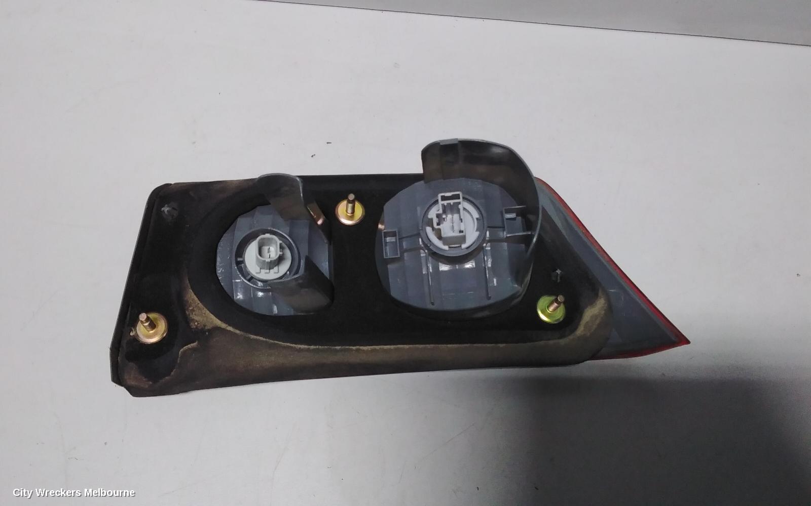 HONDA ACCORD REAR GARNISH, BOOTLID LAMP (LH SIDE), 7TH GEN, CL/EURO (VIN JHMCL), 12/2005 - 03/2008 - Image 3