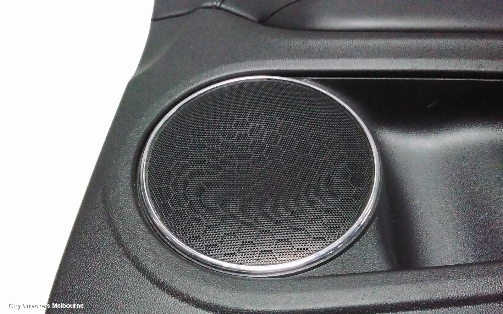 HONDA HRV DOOR TRIM, RH FRONT, GREY, LEATHER, VTI-S/VTI-L, 12/2014 ONWARDS - Image 3