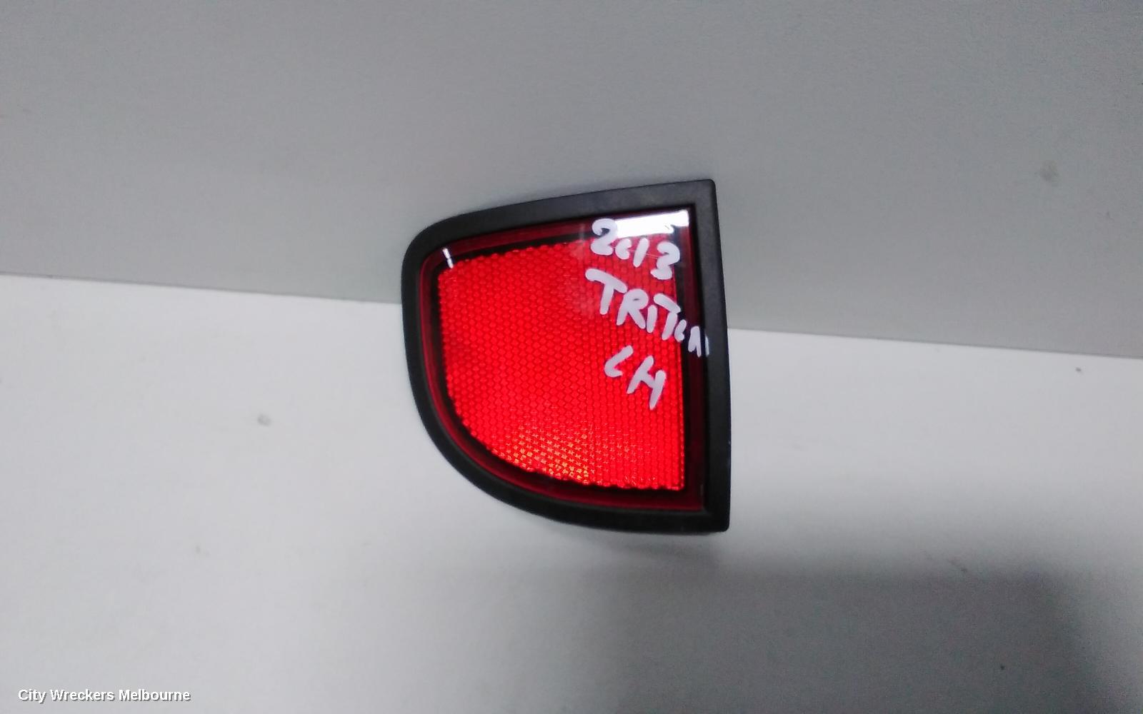 MITSUBISHI TRITON, MN 08/2009 - 04/2015, BAR REFLECTOR LHR: 64699 - Image 2
