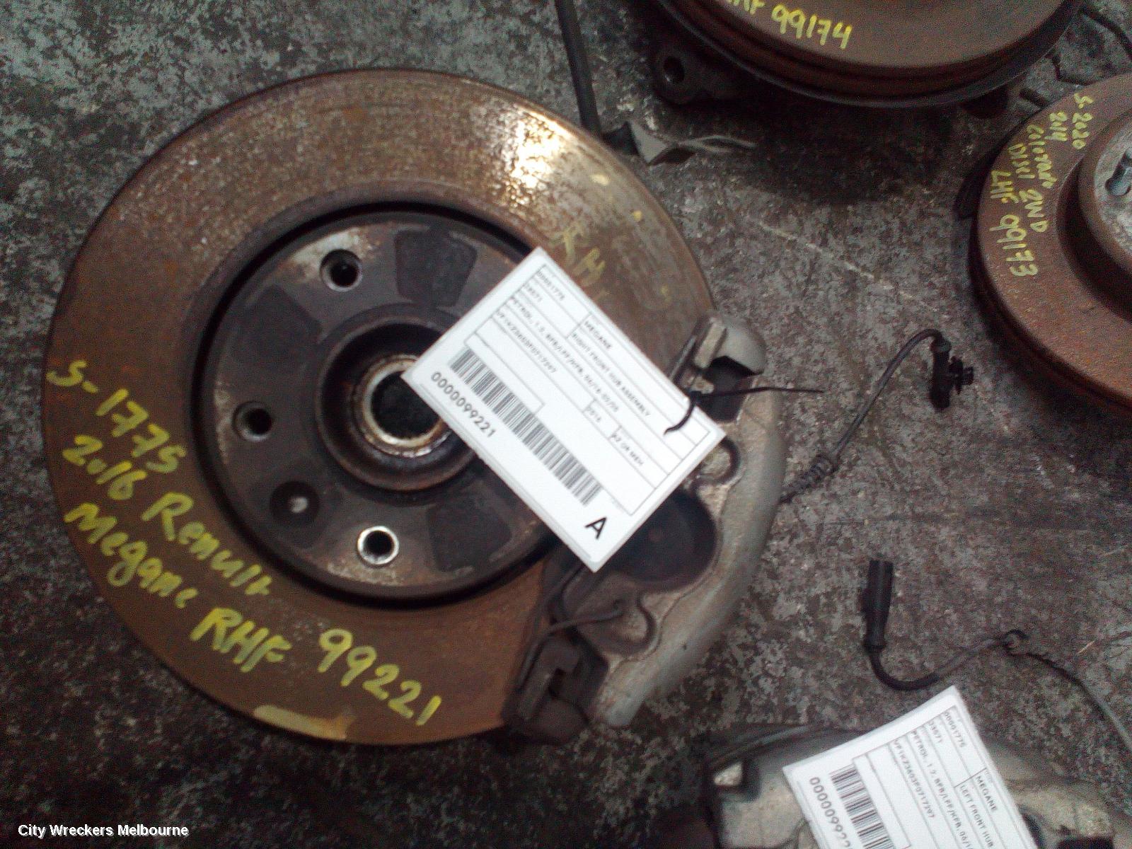 RENAULT MEGANE RIGHT FRONT HUB ASSEMBLY, PETROL, 1.2, BFB/LFF/KFB, 06/2016 - 02/2020 - Image 2