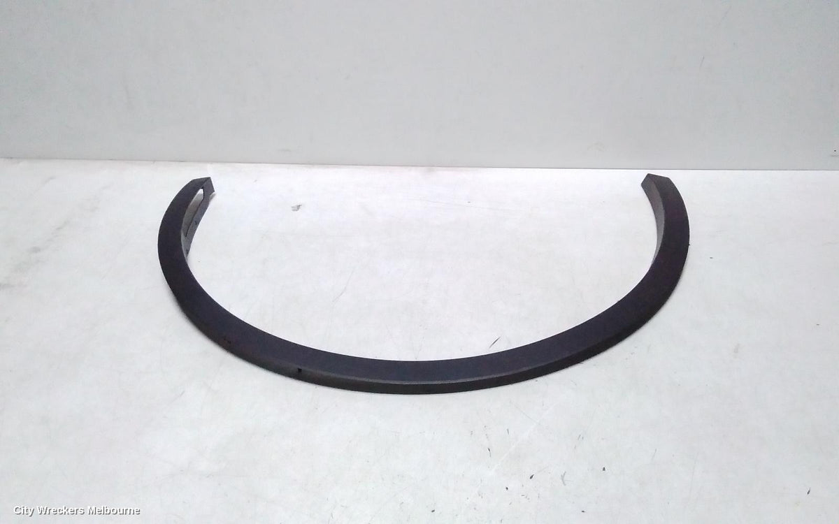 TESLA MODEL Y WHEEL ARCH FLARE, 1ST GEN, RH FRONT, 03/2022 - 02/2025 - Image 1