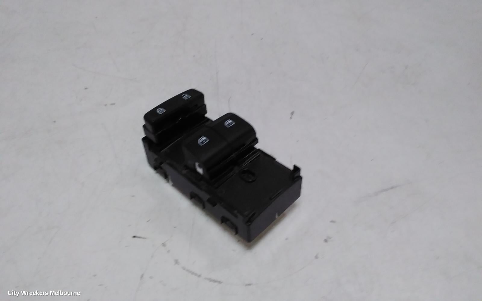 HYUNDAI STARIA PWR DR WIND SWITCH, RH FRONT, BLOCK MASTER SWITCH, US4, 04/2021 ONWARDS - Image 1