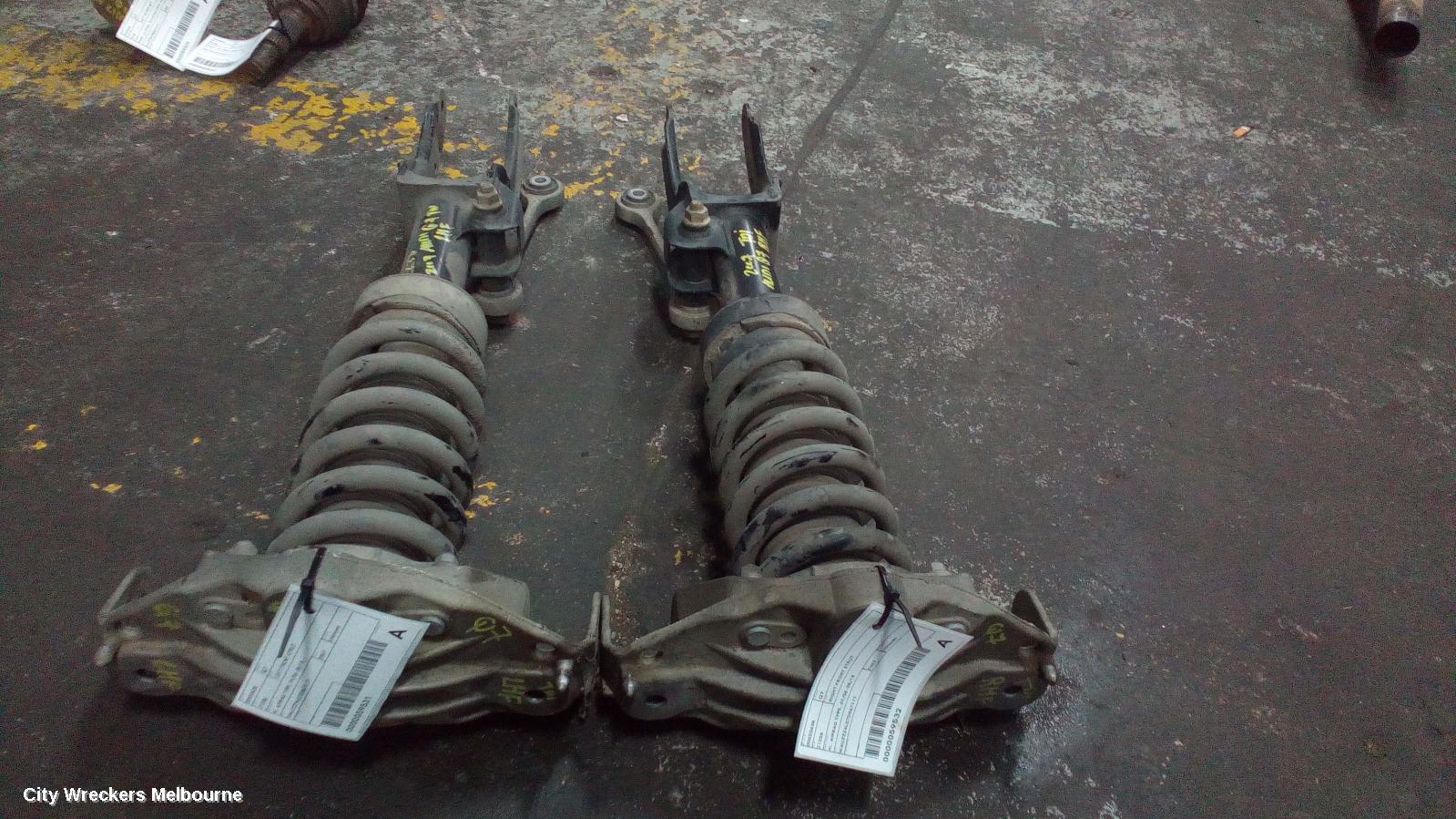 AUDI Q7 LEFT FRONT STRUT, 4L, NON-AIRBAG TYPE, 09/2006 - 08/2015 - Image 1