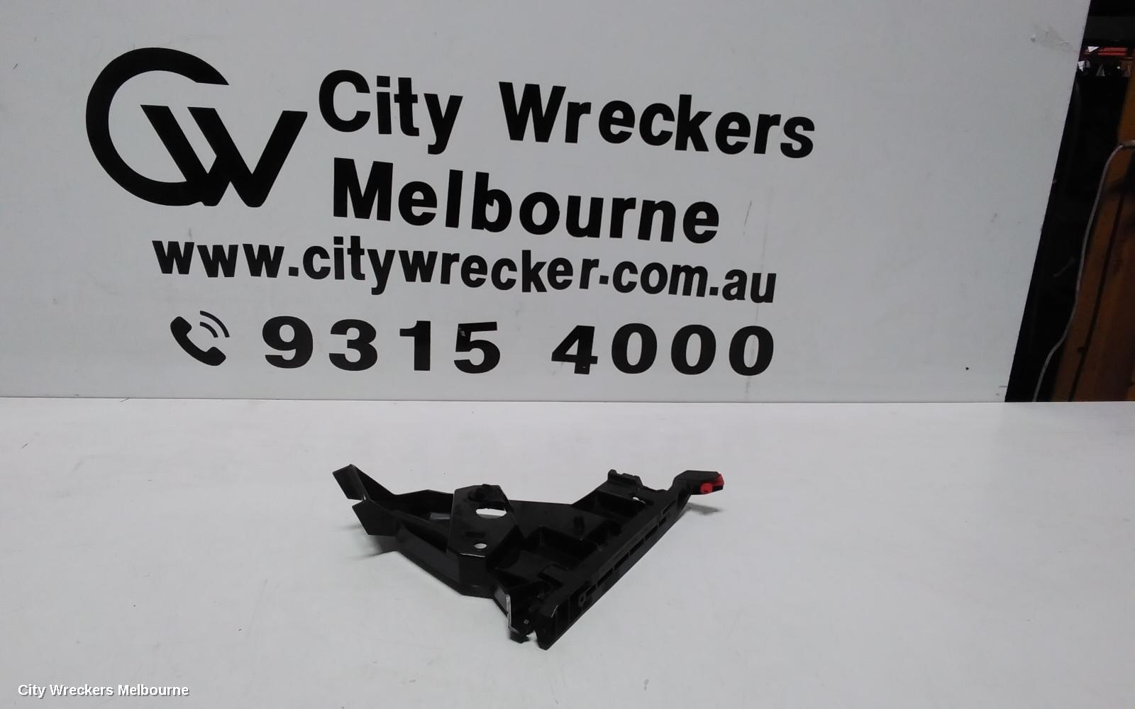 HOLDEN ASTRA, PJ, GTC, 12/2014 - 01/2017, LHF GUARD BRACKET: 110864 - Image 1