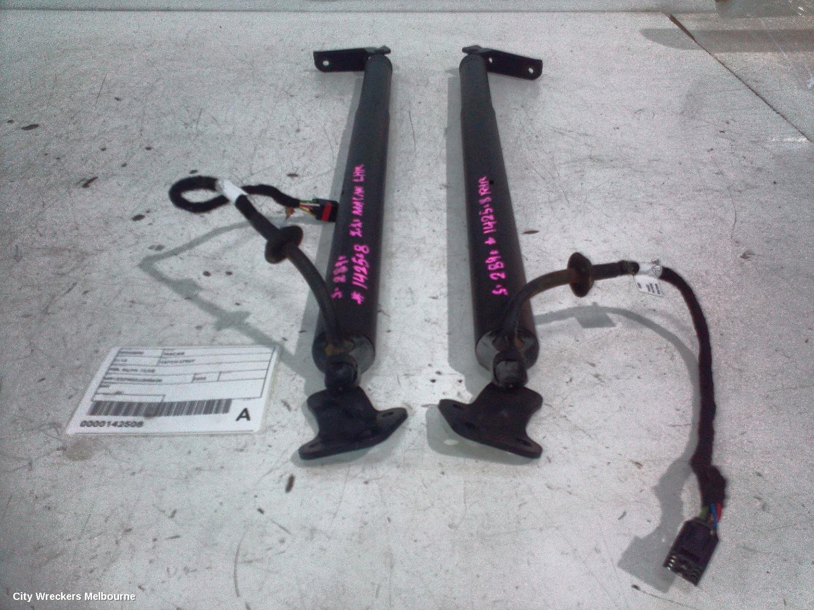 PORSCHE MACAN HATCH STRUT, 95B, 06/2014 - 12/2025 - Image 1