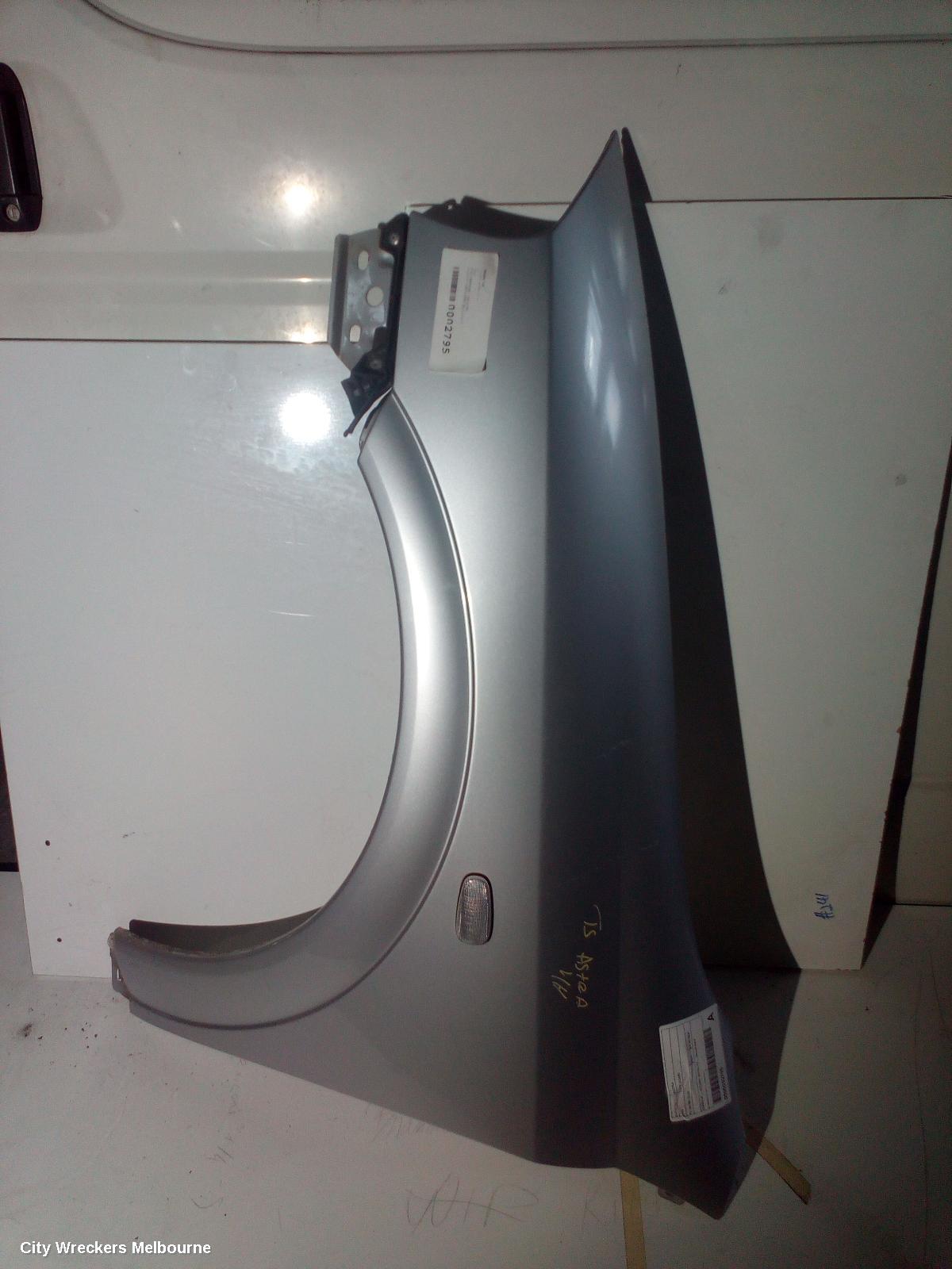 HOLDEN ASTRA LEFT GUARD, TS, 08/1998 - 10/2006 - Image 2
