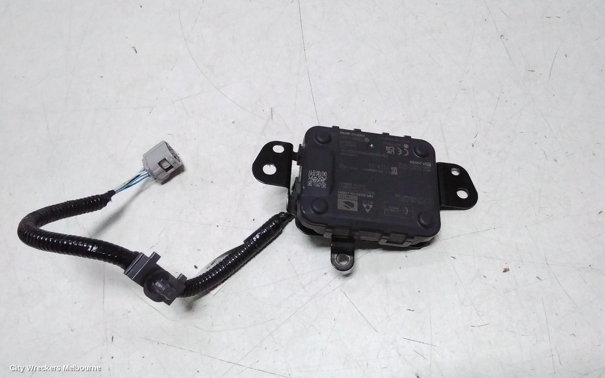 SUZUKI SWIFT REVERSE CAMERA, FRONT RADAR SENSOR (GRILLE MOUNTED), AZ, 04/2017 - 03/2025 - Image 1