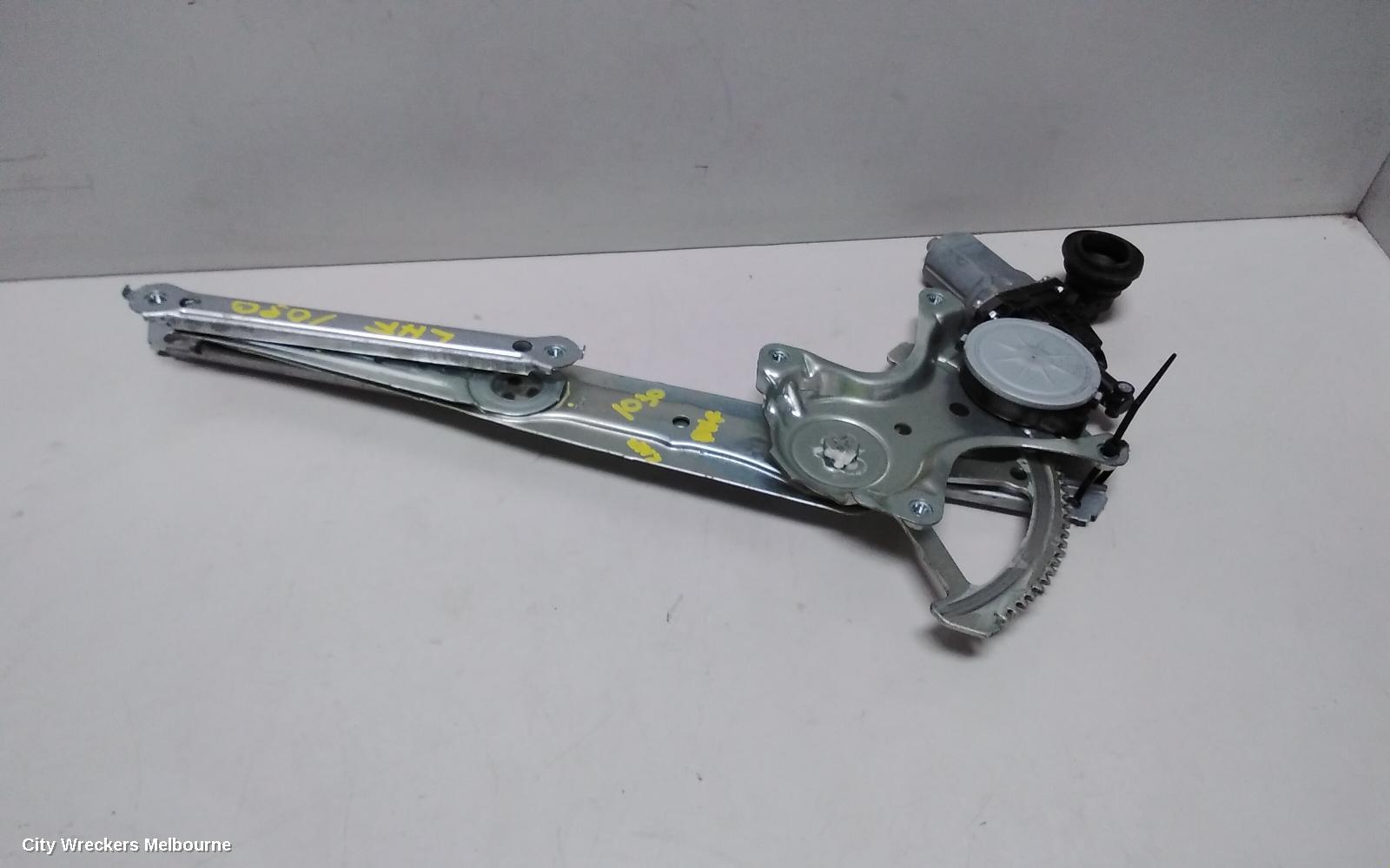 TOYOTA COROLLA LEFT FRONT WINDOW REG/MOTOR, ZRE182R, HATCH, 10/2012 - 12/2013 - Image 2