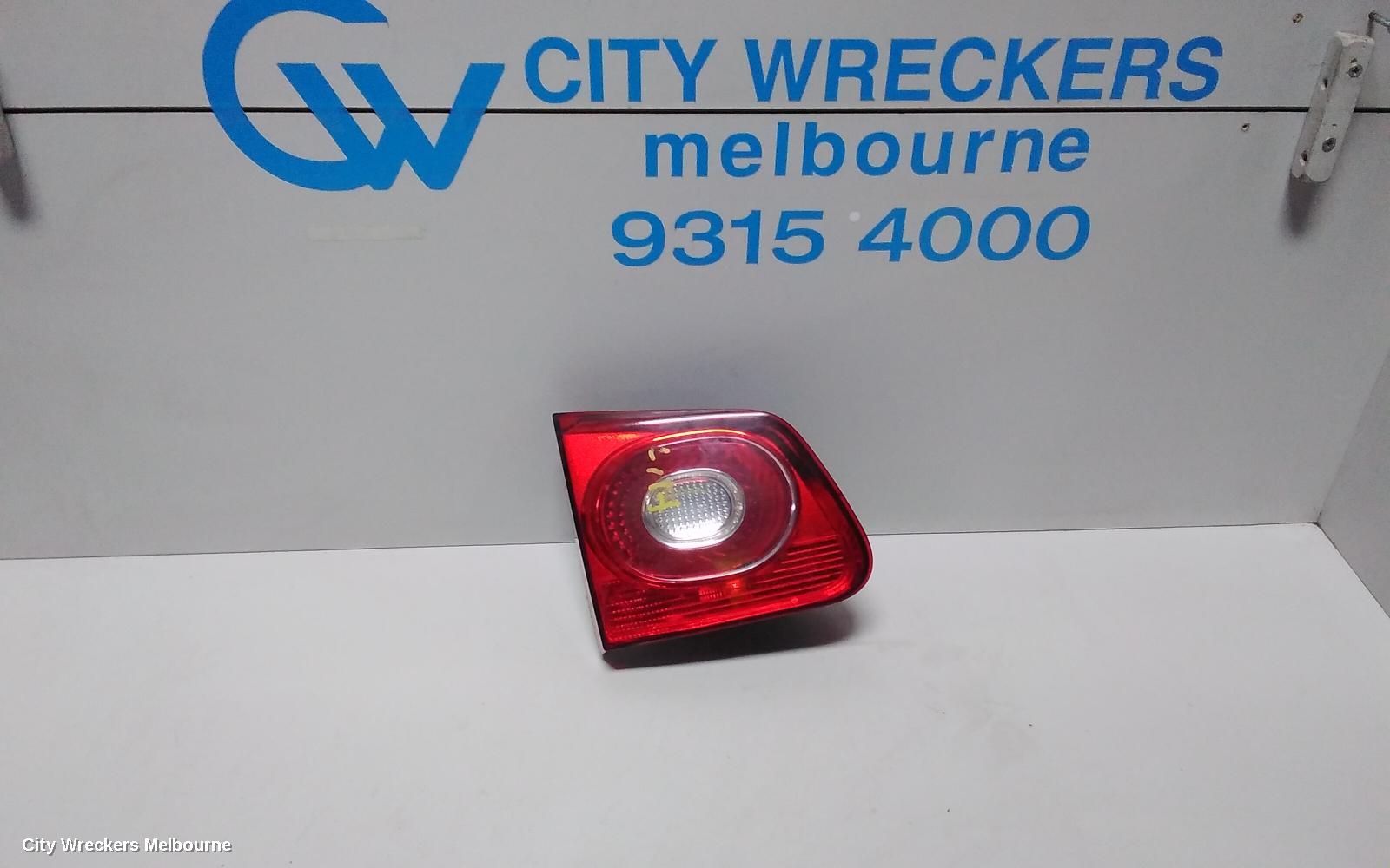 VOLKSWAGEN TIGUAN REAR GARNISH, TAILGATE LAMP (LH SIDE), 5N, 05/2008 - 06/2011 - Image 1