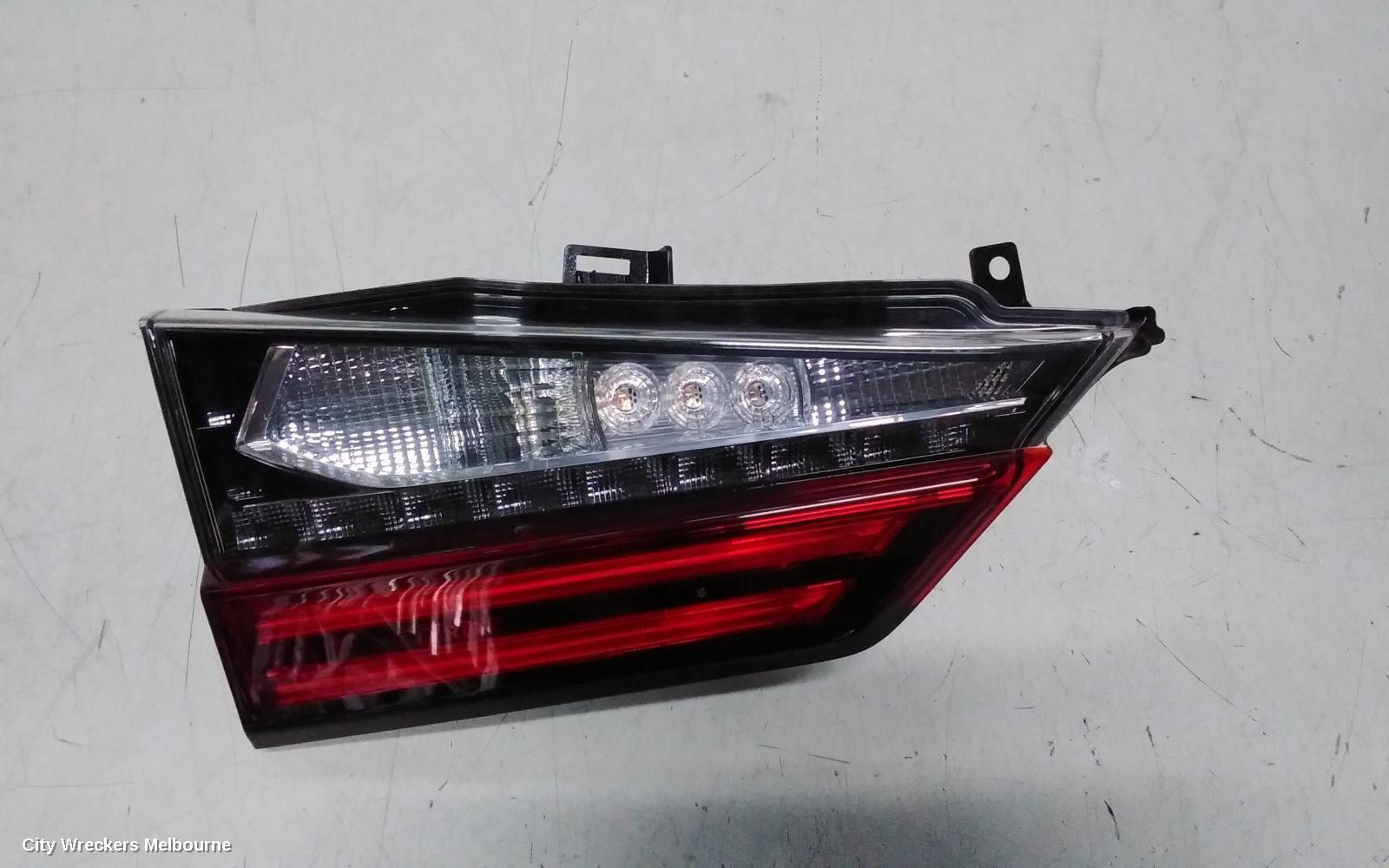 LEXUS RX SERIES REAR GARNISH, TAILGATE LAMP (LH SIDE), AL20, F SPORTS/SPORTS LUXURY, LED TYPE, 09/2015 - 10/2019 - Image 3