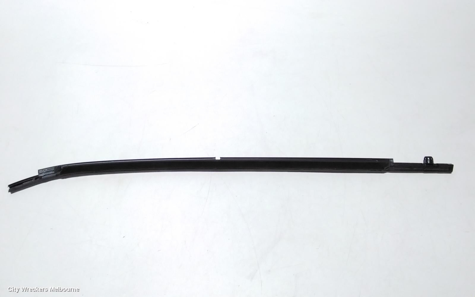 MAZDA 3 DOOR MOULD, RHR CHROM MOULD: 92655, RH REAR, RUBBER CHANNEL DOOR FRAME MOULD, HATCH, BP, 03/2019 ONWARDS - Image 2