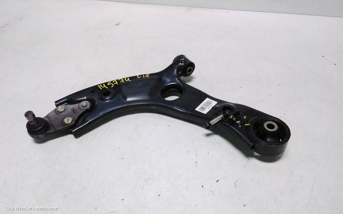 KIA SORENTO LEFT FRONT LOWER CONTROL ARM, UM, 03/2015 - 02/2020 - Image 2