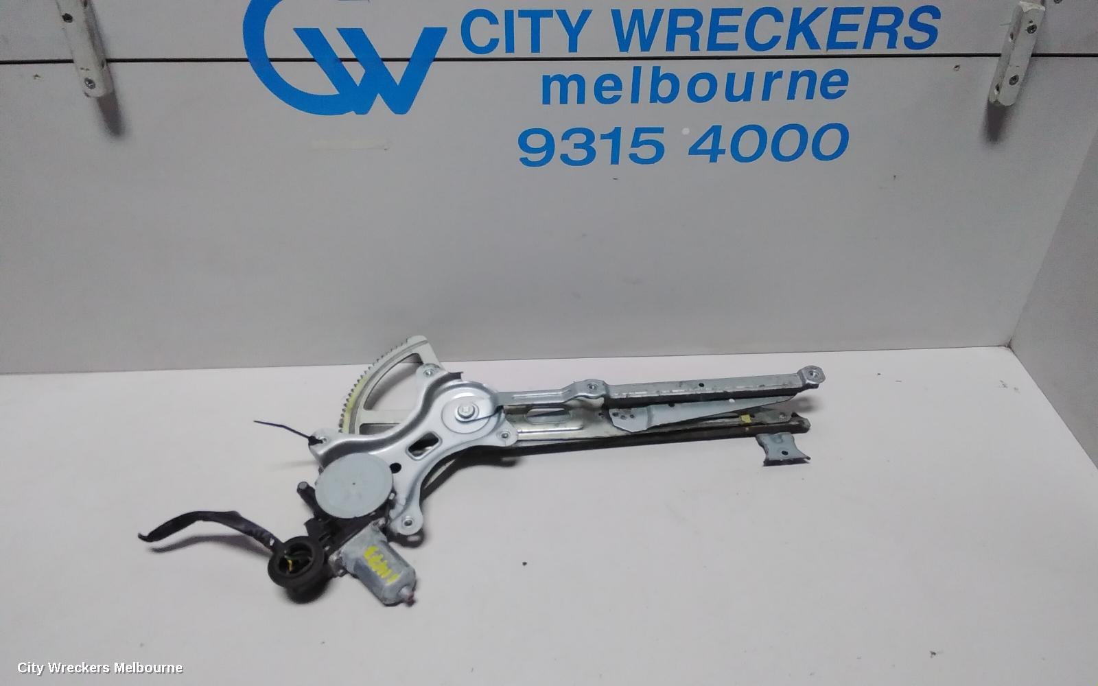 TOYOTA HIACE LEFT FRONT WINDOW REG/MOTOR, DOOR REG AND MOTOR ASSY, TRH/KDH, 03/2005 - 04/2019 - Image 1