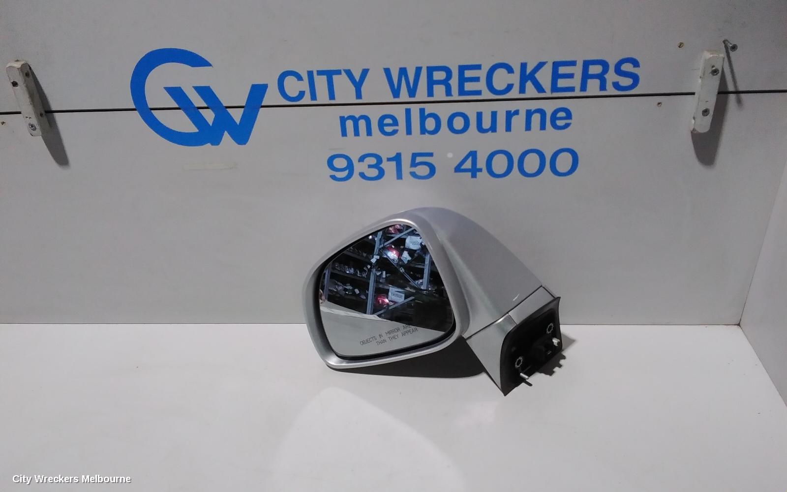 HOLDEN CAPTIVA LEFT DOOR MIRROR, CG, W/ BLINDSPOT DETECTION TYPE, 10/2015 - 06/2018 - Image 1