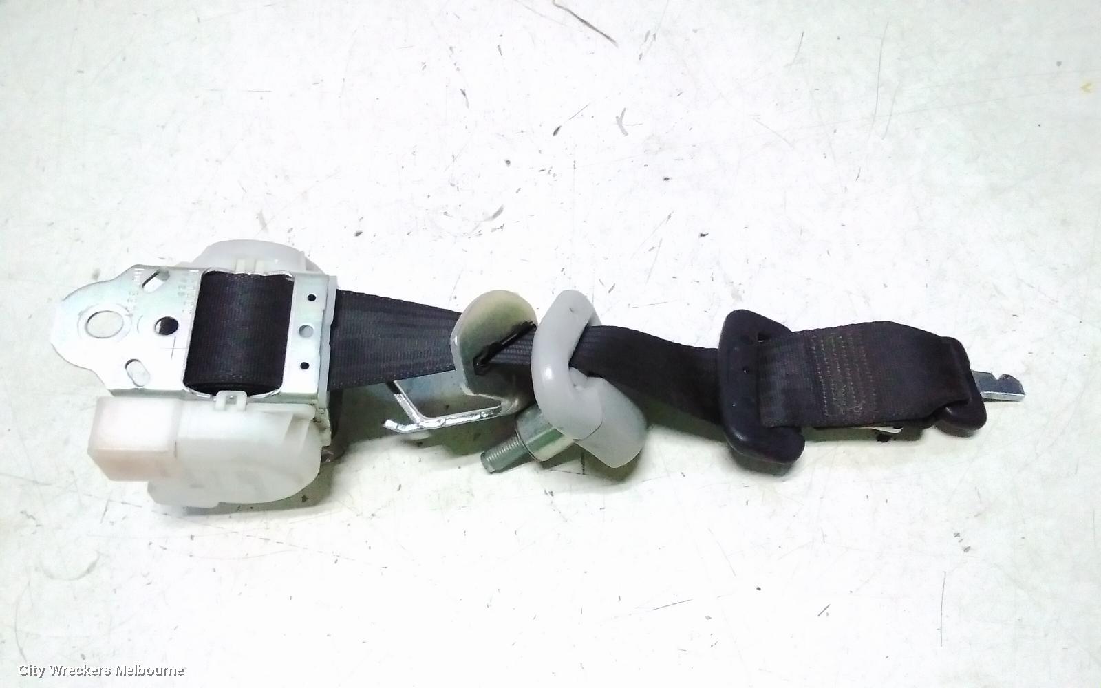 TOYOTA YARIS SEATBELT/STALK, CENTRE REAR, SEAT BELT ONLY, 3DR/5DR HATCH, NCP13#, 08/2011 - 01/2020 - Image 1