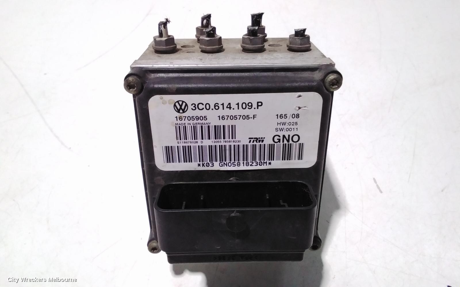 VOLKSWAGEN PASSAT ABS PUMP/MODULATOR, 3C/MK6 B6-B7, ON MODULE P/N 3C0614109P, 03/2006 - 05/2015 - Image 3