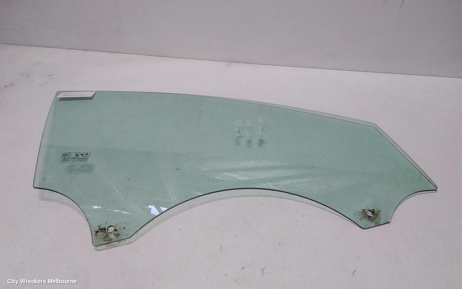FORD MONDEO RIGHT FRONT DOOR WINDOW, MA-MC, GREEN TINT TYPE, 10/2007 - 12/2014 - Image 2