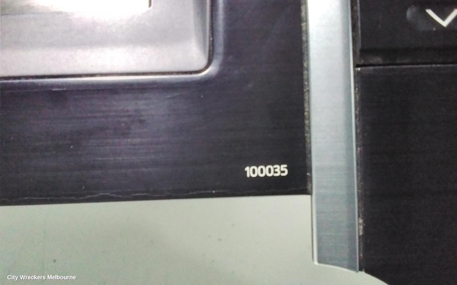 TOYOTA CAMRY RADIO/CD/DVD/SAT/TV, 6.1IN TOUCHSCREEN (P/N ON FACE 100035), ASV50/AVV50, 12/2011 - 05/2015 - Image 2