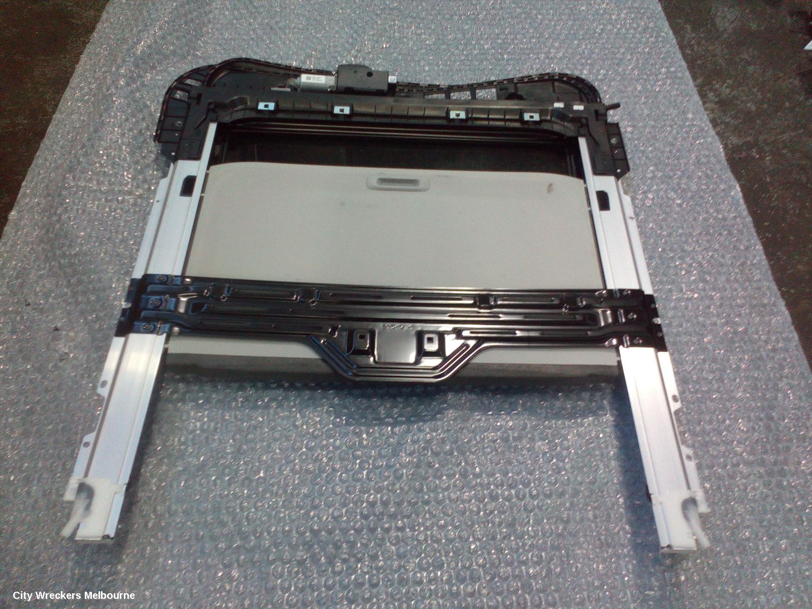 KIA SELTOS ROOF GLASS/SUNROOF/T, SP2, 07/2019 ONWARDS - Image 1