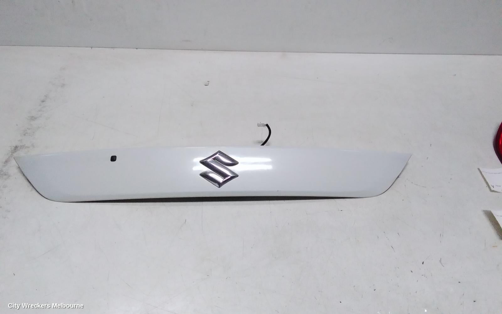 SUZUKI S-CROSS REAR GARNISH, JY, TAILGATE GARNISH (CENTRE), W/ CAMERA TYPE, 09/2013 - 05/2022 - Image 1