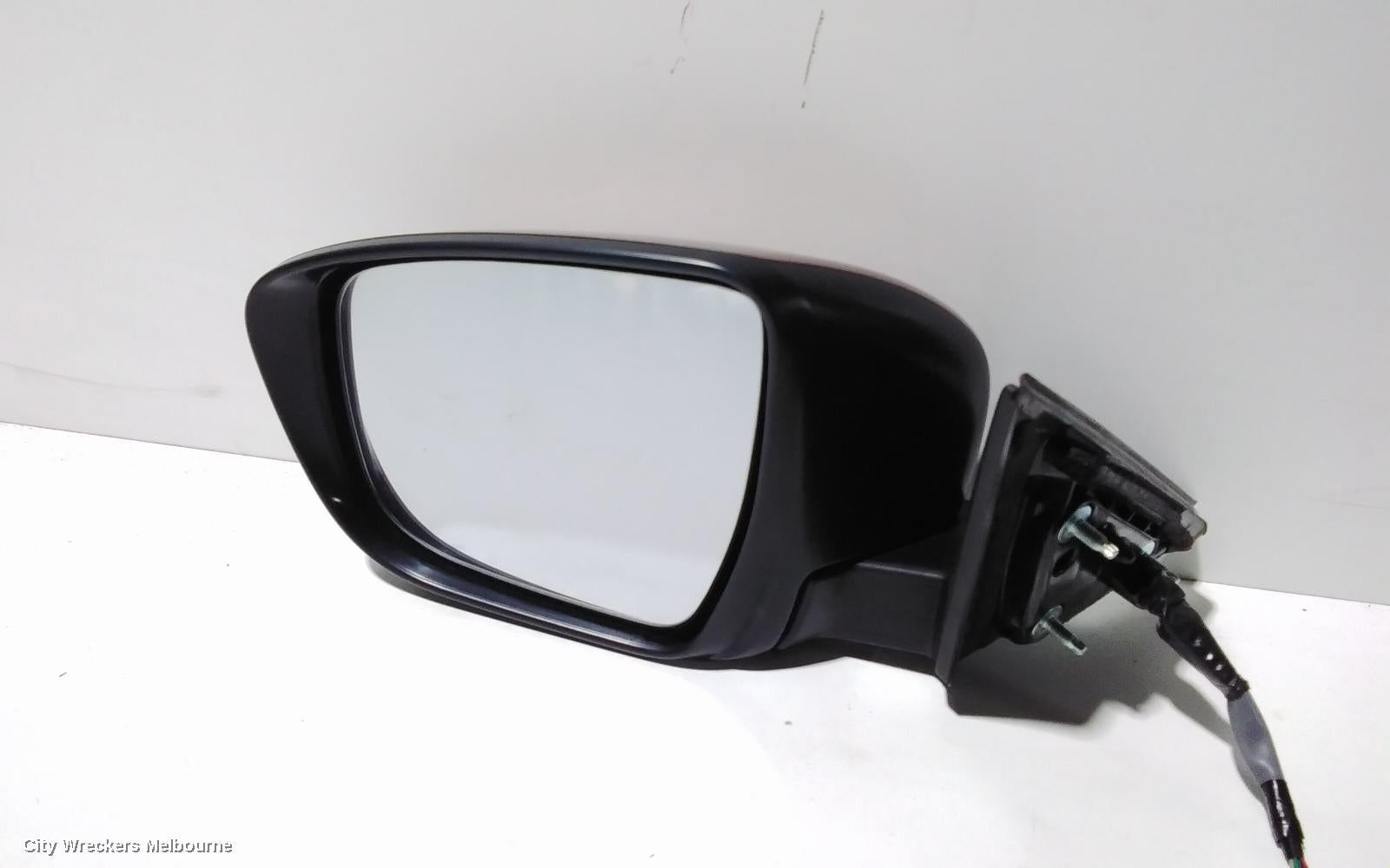 NISSAN XTRAIL LEFT DOOR MIRROR, T32, TS/ST, NON CAMERA TYPE, 02/2014 ONWARDS - Image 3