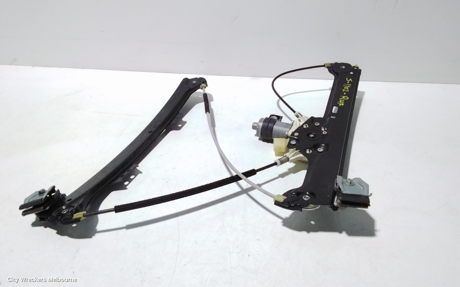 BMW 5 SERIES RIGHT FRONT WINDOW REG/MOTOR, E60, 10/2003 - 04/2010 - Image 1