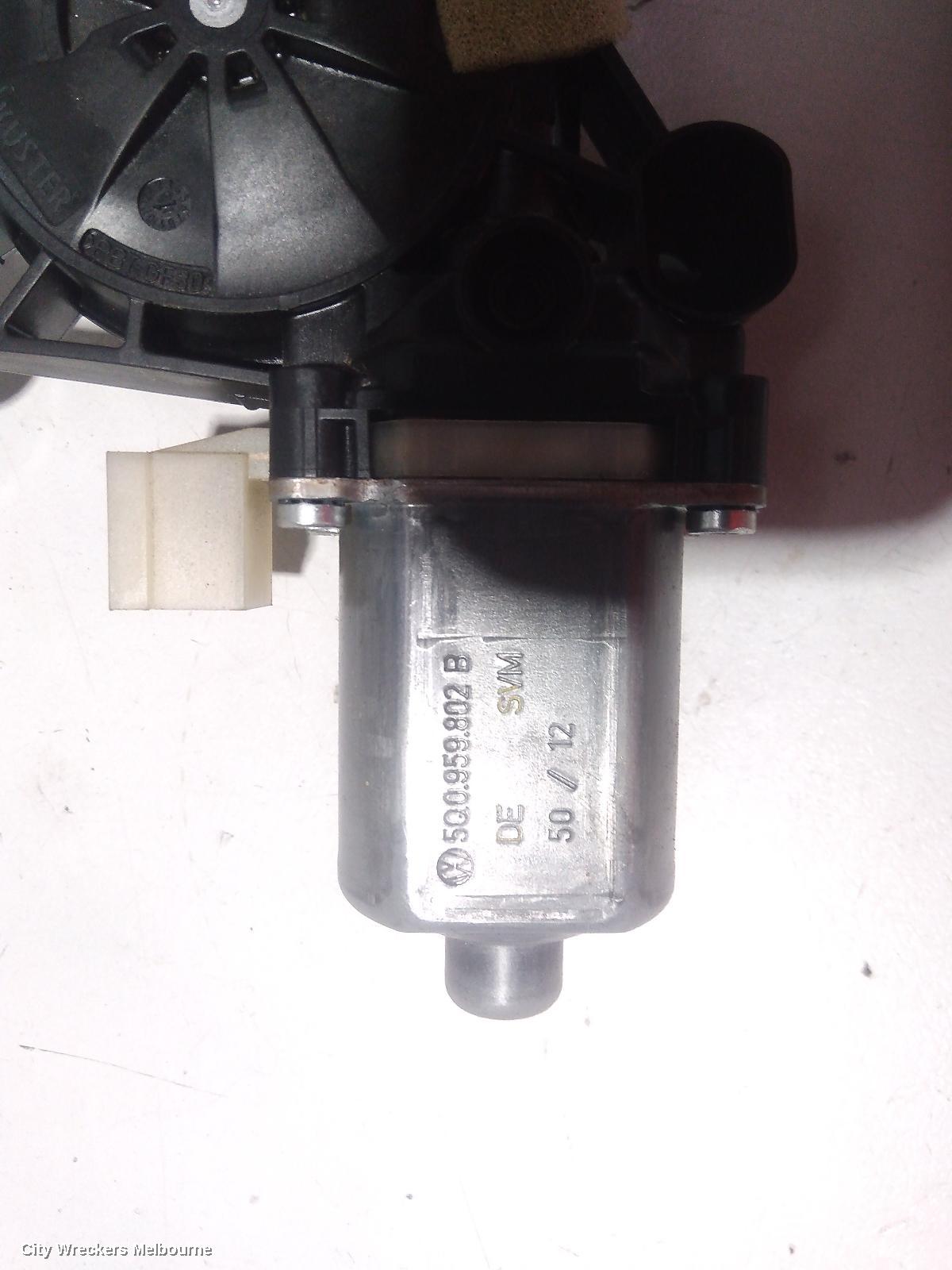 VOLKSWAGEN GOLF RIGHT FRONT WINDOW REG/MOTOR, GEN 7, 5DR HATCH/WAGON, 03/2013 - 08/2020 - Image 2