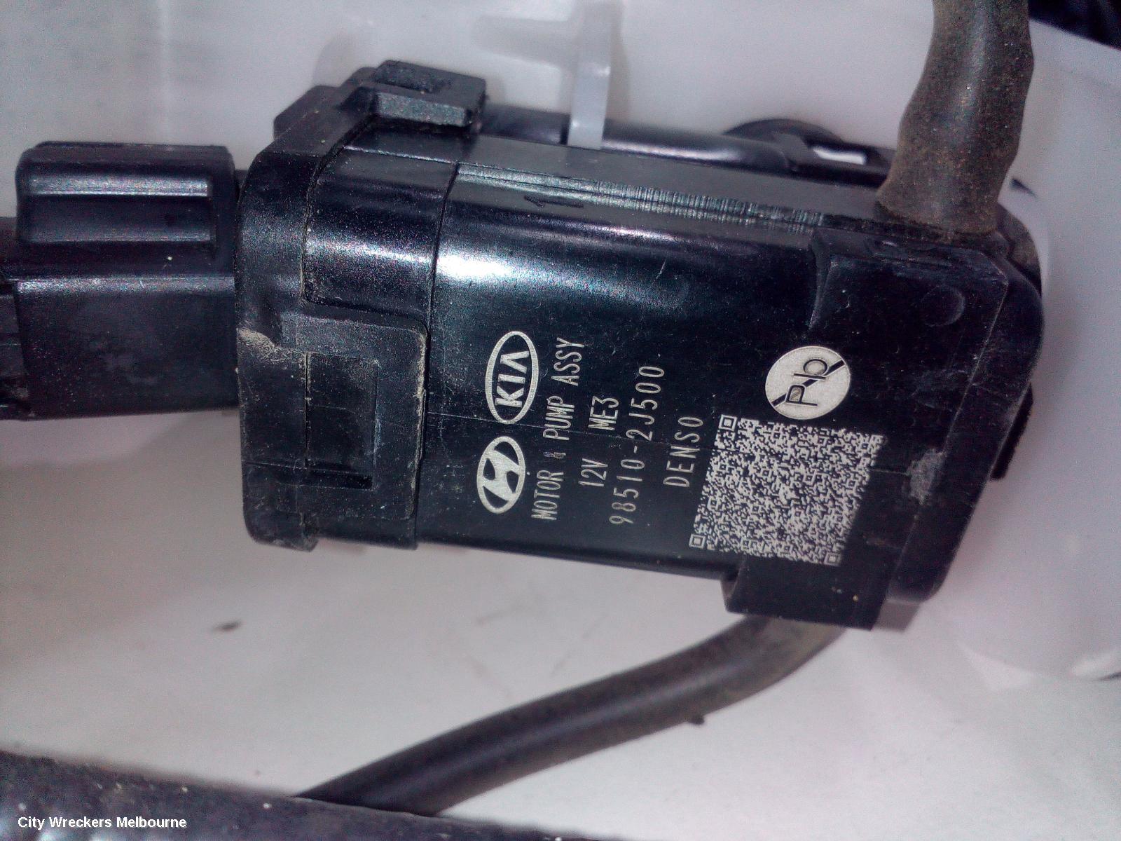 HYUNDAI I40 WASHER BOTTLE, WASHER BOTTLE MOTOR, VF, WAGON, 09/2011 - 12/2019 - Image 1
