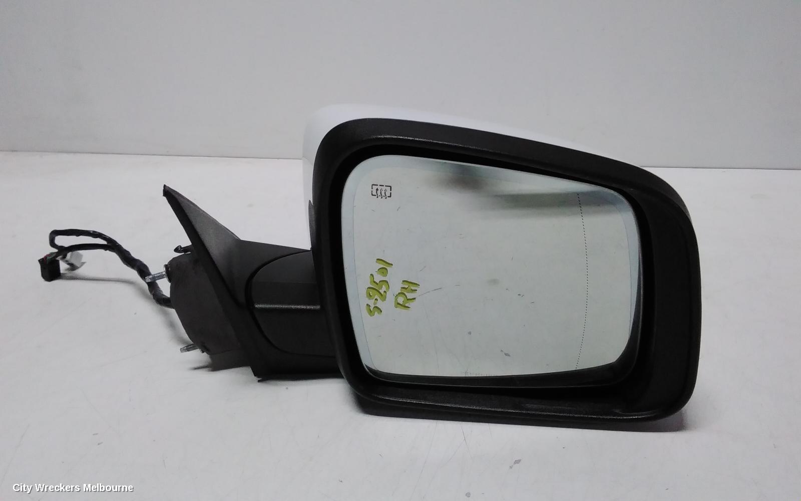 JEEP GRANDCHEROKEE RIGHT DOOR MIRROR, NON MEMORY, NON AUTO DIM, NON BLIND SPOT, NON PUDDLE, COLOUR CODED, WK, 04/2013 - 12/2016 - Image 3